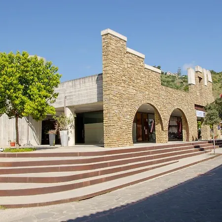 בית נופש Almi